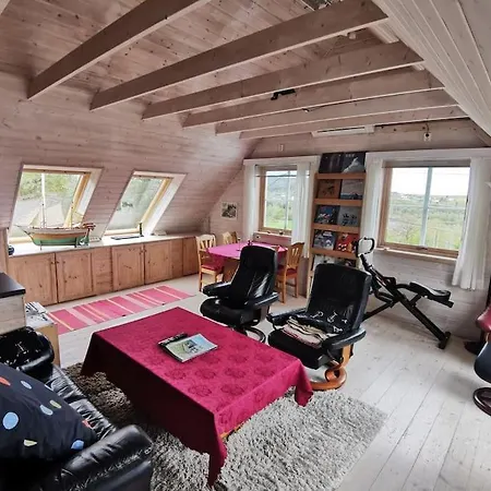 Topfloor Separate Entranc View Stord *