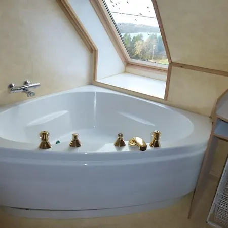 Topfloor Separate Entranc View Stord Apartment Fitjar