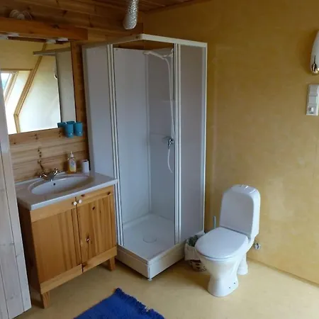 Topfloor Separate Entranc View Stord 公寓 菲恰尔